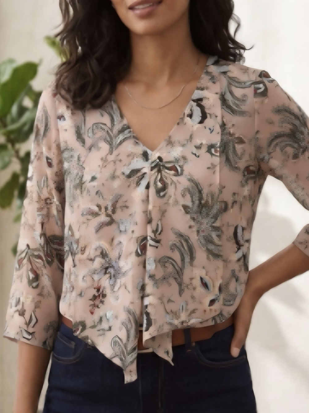 Chico’s Light Floral Top With 3/4 Sleeves, V-neck, Size 1 (8-10 Womens)